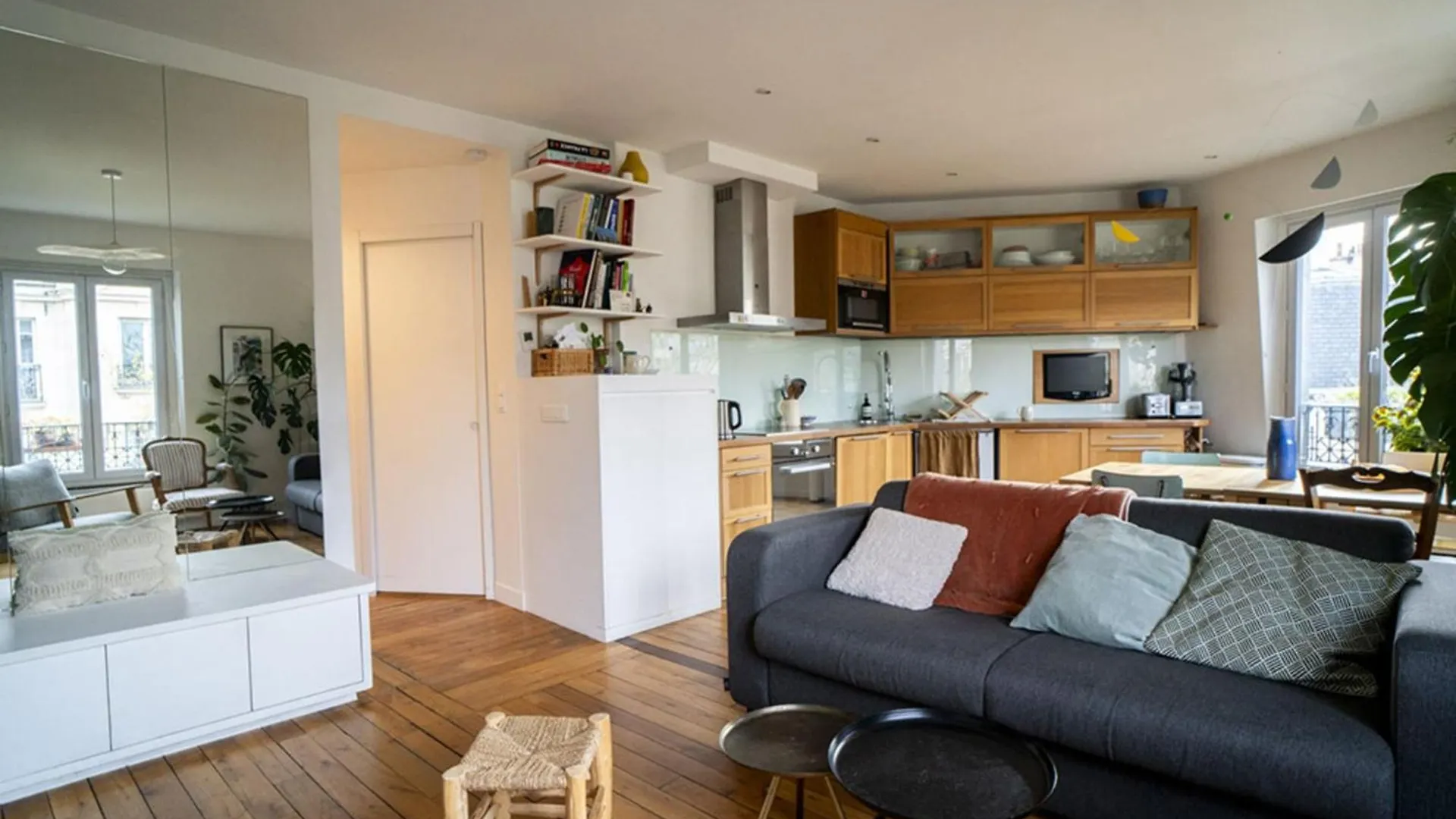 Apartment Nice Appartment Near Buttes Chaumont Paris France